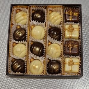 Kommikarp jõuluehted 16 kommiga.