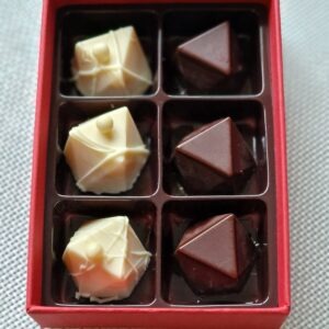 Kommikarp Amaretto 6 kommiga.